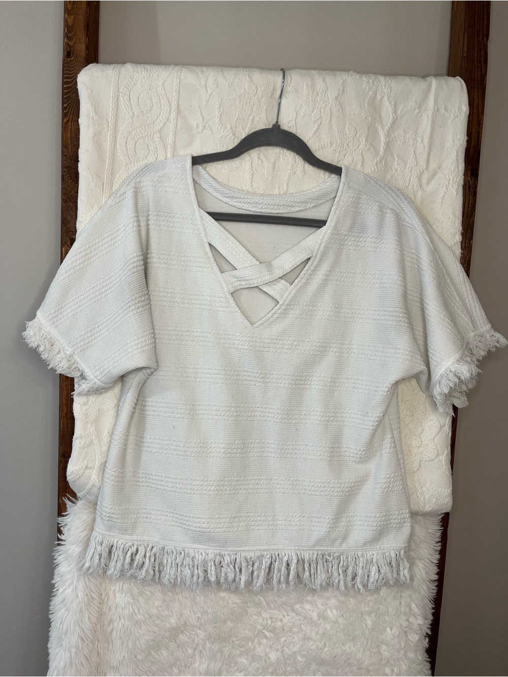 L Love Boho Textured Knit Fringe Hem Short Sleeve Sweater - Cream - Picture 3 of 4